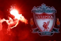 欧冠赛事西蒙尼球队绝杀后情绪失控，冲突升级现场紧张